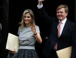 Amsterdam 2 december 2015
Koninklijke Familie bij uitreiking Prins Claus Prijs 2015 in het Koninklijk Paleis op de Dam. De Prins Claus Prijzen worden door het Prins Claus Fonds voor Cultuur en Ontwikkeling sinds 1997 jaarlijks toegekend aan kunstenaars, denkers en culturele organisaties. Aanwezig Koning Willem Alexander koningin Maxima Prins Constantijn Prinses Beatrix Prinses Laurentien en Prinses Mabel
