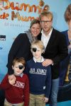 Amsterdam 6 december 2015
Premiere Dummie de Mummie in theater Amsterdam.
Leo Alkemade met vrouw en kinderen