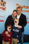 Amsterdam 6 december 2015
Premiere Dummie de Mummie in theater Amsterdam.
Leo Alkemade met vrouw en kinderen