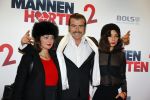 Amsterdam 14 december 2015
Premiere manneharten 2 in het nieuwe de la mar theater met als cast,
Barry Atsma Daan Schuurmans Jeroen Spitzenberger Fabian JansenMingus Dagelet Katja Herbers Hadewych Minis Jelka v Houten Liliana de Vries Maartje v d Wetering Barbara Sloesen Bo Maerten en Annick Boer.