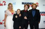 Amsterdam 14 december 2015
Premiere manneharten 2 in het nieuwe de la mar theater met als cast,
Barry Atsma Daan Schuurmans Jeroen Spitzenberger Fabian JansenMingus Dagelet Katja Herbers Hadewych Minis Jelka v Houten Liliana de Vries Maartje v d Wetering Barbara Sloesen Bo Maerten en Annick Boer. Marc de Cloe met gezin