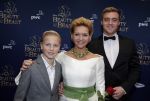 Scheveningen 13 december 2015
Premiere Beauty & the beast in het circustheater.
Mariska v Kolck met zoons