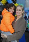Amsterdam 10 januari 2016
Premiere race naar de maan in pathe arena.
Marit v Bohemen met zoon