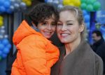 Amsterdam 10 januari 2016
Premiere race naar de maan in pathe arena.
Marit v Bohemen met zoon