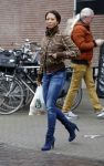 Amsterdam 11 december 2015
Maureen du toit doet boodschappen in amsterdam zuid.