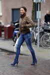 Amsterdam 11 december 2015
Maureen du toit doet boodschappen in amsterdam zuid.