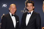 Utrecht 6 januari 2016
Uitreiking musical awards in het beatrixtheater.
Maurice Wijnen met partner