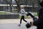 Amsterdam 7 december 2015
Mieke v d Weij hard aan het lopen in het vondelpark.