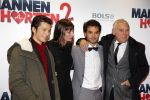 Amsterdam 14 december 2015
Premiere manneharten 2 in het nieuwe de la mar theater met als cast,
Barry Atsma Daan Schuurmans Jeroen Spitzenberger Fabian JansenMingus Dagelet Katja Herbers Hadewych Minis Jelka v Houten Liliana de Vries Maartje v d Wetering Barbara Sloesen Bo Maerten en Annick Boer.