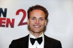 Amsterdam 14 december 2015
Premiere manneharten 2 in het nieuwe de la mar theater met als cast,
Barry Atsma Daan Schuurmans Jeroen Spitzenberger Fabian JansenMingus Dagelet Katja Herbers Hadewych Minis Jelka v Houten Liliana de Vries Maartje v d Wetering Barbara Sloesen Bo Maerten en Annick Boer. Pim Wessels