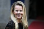 Amsterdam 2 december 2015
Koninklijke Familie bij uitreiking Prins Claus Prijs 2015 in het Koninklijk Paleis op de Dam. De Prins Claus Prijzen worden door het Prins Claus Fonds voor Cultuur en Ontwikkeling sinds 1997 jaarlijks toegekend aan kunstenaars, denkers en culturele organisaties. Aanwezig Koning Willem Alexander koningin Maxima Prins Constantijn Prinses Beatrix Prinses Laurentien en Prinses Mabel