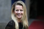 Amsterdam 2 december 2015
Koninklijke Familie bij uitreiking Prins Claus Prijs 2015 in het Koninklijk Paleis op de Dam. De Prins Claus Prijzen worden door het Prins Claus Fonds voor Cultuur en Ontwikkeling sinds 1997 jaarlijks toegekend aan kunstenaars, denkers en culturele organisaties. Aanwezig Koning Willem Alexander koningin Maxima Prins Constantijn Prinses Beatrix Prinses Laurentien en Prinses Mabel