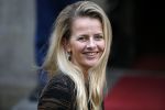 Amsterdam 2 december 2015
Koninklijke Familie bij uitreiking Prins Claus Prijs 2015 in het Koninklijk Paleis op de Dam. De Prins Claus Prijzen worden door het Prins Claus Fonds voor Cultuur en Ontwikkeling sinds 1997 jaarlijks toegekend aan kunstenaars, denkers en culturele organisaties. Aanwezig Koning Willem Alexander koningin Maxima Prins Constantijn Prinses Beatrix Prinses Laurentien en Prinses Mabel