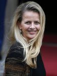 Amsterdam 2 december 2015
Koninklijke Familie bij uitreiking Prins Claus Prijs 2015 in het Koninklijk Paleis op de Dam. De Prins Claus Prijzen worden door het Prins Claus Fonds voor Cultuur en Ontwikkeling sinds 1997 jaarlijks toegekend aan kunstenaars, denkers en culturele organisaties. Aanwezig Koning Willem Alexander koningin Maxima Prins Constantijn Prinses Beatrix Prinses Laurentien en Prinses Mabel