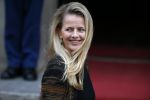 Amsterdam 2 december 2015
Koninklijke Familie bij uitreiking Prins Claus Prijs 2015 in het Koninklijk Paleis op de Dam. De Prins Claus Prijzen worden door het Prins Claus Fonds voor Cultuur en Ontwikkeling sinds 1997 jaarlijks toegekend aan kunstenaars, denkers en culturele organisaties. Aanwezig Koning Willem Alexander koningin Maxima Prins Constantijn Prinses Beatrix Prinses Laurentien en Prinses Mabel