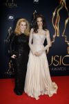Utrecht 6 januari 2016
Uitreiking musical awards in het beatrixtheater.
Romy Monteiro met moeder Antje Monteiro