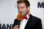 Amsterdam 14 december 2015
Premiere manneharten 2 in het nieuwe de la mar theater met als cast,
Barry Atsma Daan Schuurmans Jeroen Spitzenberger Fabian JansenMingus Dagelet Katja Herbers Hadewych Minis Jelka v Houten Liliana de Vries Maartje v d Wetering Barbara Sloesen Bo Maerten en Annick Boer. Ruben Nicolai met manager