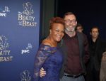 Scheveningen 13 december 2015
Premiere Beauty & the beast in het circustheater.
Ruth Jacott met ...