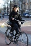 Amsterdam 9 december 2015
Saar Koningsbergen op de fiets.