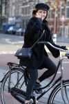 Amsterdam 9 december 2015
Saar Koningsbergen op de fiets.