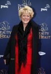 Scheveningen 13 december 2015
Premiere Beauty & the beast in het circustheater.
Simone Kleinsma met Guus Verstraete