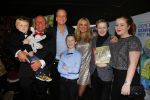 Hoorn 15 december 2015
Boek presentatie Sonja Bakker . Al har kinderen en man Jan Reus zijn aanwezig.