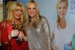 Hoorn 15 december 2015
Boek presentatie Sonja Bakker . Al har kinderen en man Jan Reus zijn aanwezig.
Mary Borsato reikt award uit voor het 4 miljoenste boek van Sonja