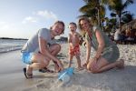 Curacao 31 december 2015
Thomas Berge met Myrthe Milius en hun zoon Jack op Curacao.