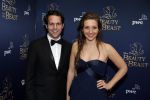 Scheveningen 13 december 2015
Premiere Beauty & the beast in het circustheater.
illusionist met vriendin. Victor Mids
