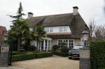 Aalsmeer 2 december 2015
Gerard Joling zou het huis van zijn manager Wino Omtzgt hebben gekocht.