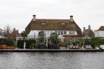 Aalsmeer 2 december 2015
Gerard Joling zou het huis van zijn manager Wino Omtzgt hebben gekocht.