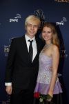 Scheveningen 13 december 2015
Premiere Beauty & the beast in het circustheater.
zanger zomaar met vriendin