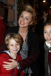 Amsterdam 22 december 2016
Premiere wereld kerstcircus in Carre. Bridget Maasland met zoon Mees en vrienden