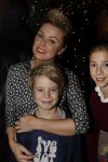 Amsterdam 22 december 2016
Premiere wereld kerstcircus in Carre. Bridget Maasland met zoon Mees en vrienden