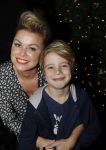 Amsterdam 22 december 2016
Premiere wereld kerstcircus in Carre. Bridget Maasland met zoon Mees en vrienden