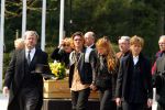Leusden 10 april 2002

Begrafenis Conny Vandenbosch op Rusthof.
Zoon Conny

Peter Smulders bv