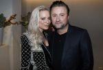 Amsterdam 20 december 2016 
Premiere Watskeburt in de meervaart. Dennis Weening met vrouw