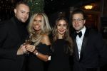 Amsterdam 22 december 2016
Premiere wereld kerstcircus in Carre. Elisa v d Meyden met haar vader Henk en moeder Monica Strotman