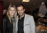 Beverwijk 24 december 2016
Estavana Polman en Rafael v d Vaart overhandigen Charles Ruijgrok een cheque van 2500 euro voor het zeldzame ziekten fonds . Event vond plaats in de winkel van de moeder van rafael Lolita .