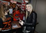 Beverwijk 24 december 2016
Estavana Polman en Rafael v d Vaart overhandigen Charles Ruijgrok een cheque van 2500 euro voor het zeldzame ziekten fonds . Event vond plaats in de winkel van de moeder van rafael Lolita .