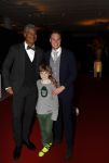 Amsterdam 21 december 2016
Sportman en sportvrouw van het jaar verkiezing tijdens het sportgala in de RAI. Frank Rijkaard met een jong voetballertje van ajax en met zijn vrouw stephanie