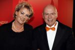 Amsterdam 21 december 2016
Sportman en sportvrouw van het jaar verkiezing tijdens het sportgala in de RAI. hans v Zetten met een kennis Anja Minnaard