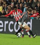 Eindhoven, 1 November 2016
4e wedstrijd voorronde Champions Leaugue seizoen 2016/2017
PSV-Bayern Munchen, eindstand 1-2
Joshua Brenet in duel met Philipp Lahm