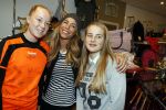 Beverwijk 24 december 2016
Estavana Polman en Rafael v d Vaart overhandigen Charles Ruijgrok een cheque van 2500 euro voor het zeldzame ziekten fonds . Event vond plaats in de winkel van de moeder van rafael Lolita . Nicolette Kluijver