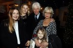 Amsterdam 22 december 2016
Premiere wereld kerstcircus in Carre. paul v Vliet met vrouw en kleinkinderen