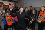 Beverwijk 24 december 2016
Estavana Polman en Rafael v d Vaart overhandigen Charles Ruijgrok een cheque van 2500 euro voor het zeldzame ziekten fonds . Event vond plaats in de winkel van de moeder van rafael Lolita .