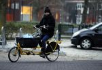 Amsterdam 20 december 2016
Susan Visser op haar bakfiets in Amsterdam