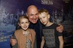 Amsterdam 24 december 2017
RTL kerst show in het ziggo dome. Andre Kuipers met kinderen