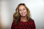 Amsterdam 16 oktober 2017
Boekpresentatie Marjolein Hurkmans . Angela Groothuizen ontvangt het eerste exemplaar.