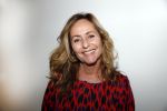 Amsterdam 16 oktober 2017
Boekpresentatie Marjolein Hurkmans . Angela Groothuizen ontvangt het eerste exemplaar.